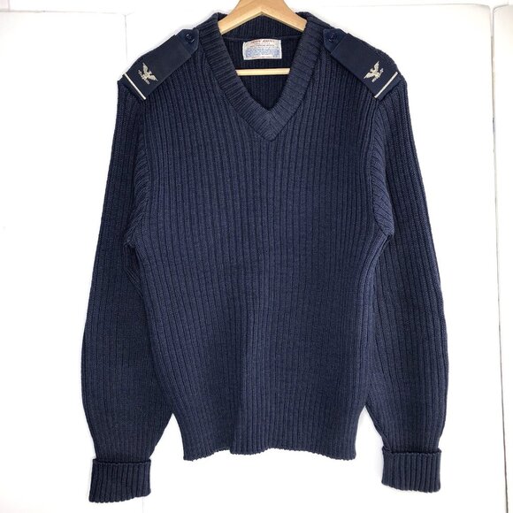 1960s Iron Run US AIR FORCE Navy Blue Wool Sweater Sz 42 USAF Military Insignia